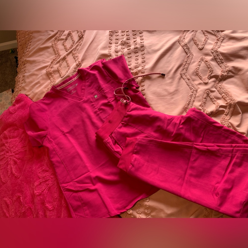 Fabletics Women's Vibrant Pink Trousers